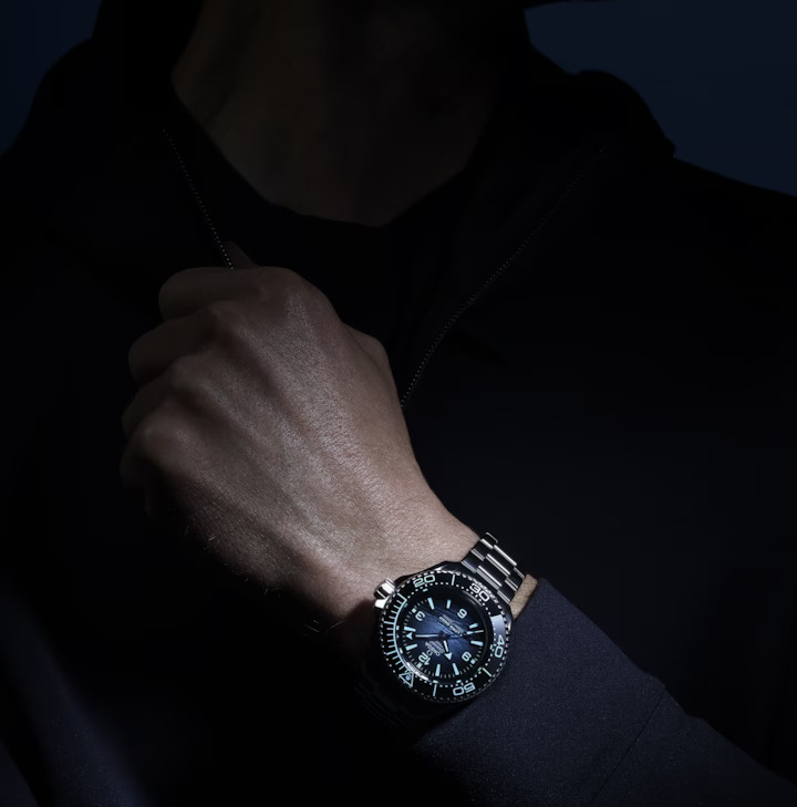 OMG Seamaster Planet Ocean 600m, 45.5mm with Summer Blue Wave Dial