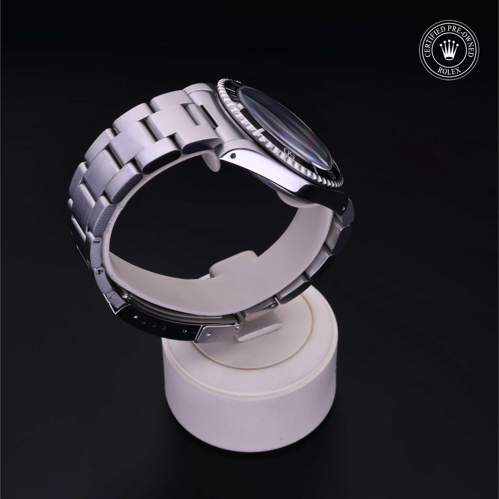 RLX Certified Pre-Owned Submariner